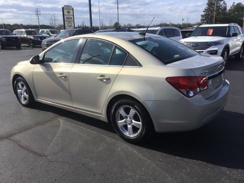Used 2012 Chevrolet Cruze LT FWD image 3