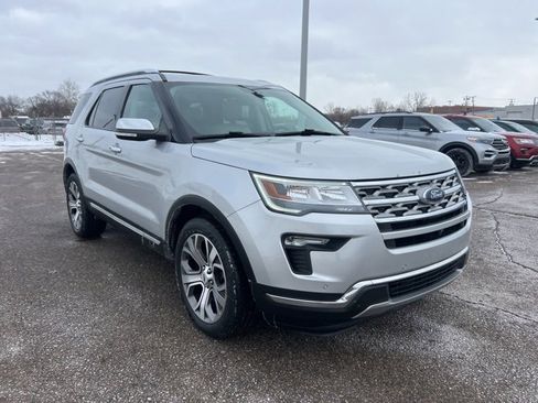Certified 2019 Ford Explorer Limited w/ Limited Luxury Package image 2