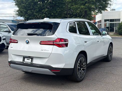 New 2026 BMW X3 xDrive30i w/ Premium Package AWD/4WD image 9