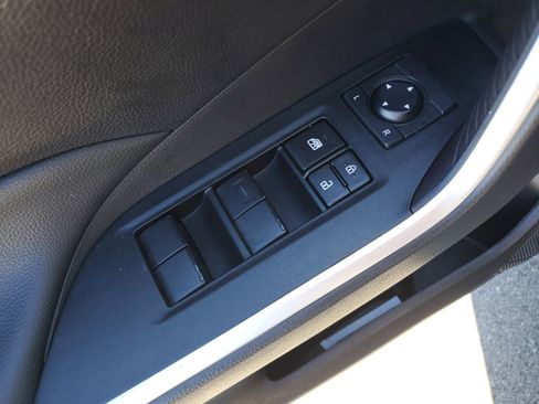 Certified 2025 Toyota RAV4 LE AWD/4WD image 21