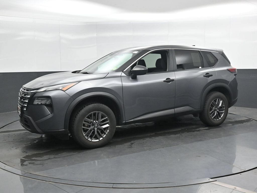 Used 2024 Nissan Rogue S AWD/4WD image 8