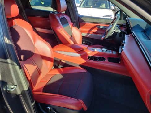 Certified 2023 Genesis GV70 2.5T w/ Sport Prestige Package image 18