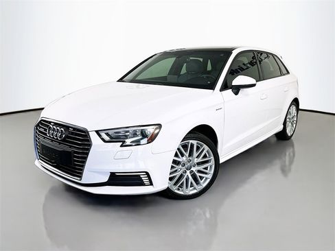 Used 2018 Audi A3 e-tron Premium w/ Sport Package image 3