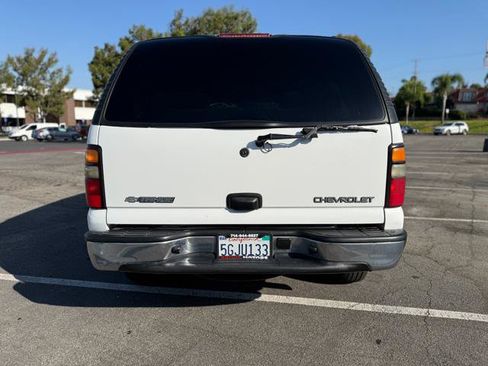 Used 2004 Chevrolet Tahoe LS RWD image 6