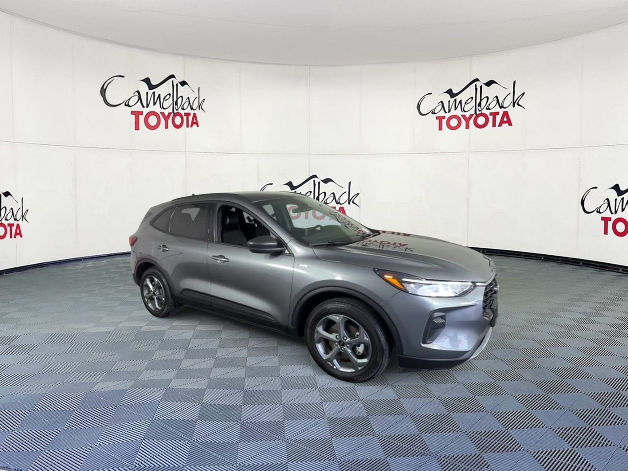 Used 2025 Ford Escape ST-Line AWD/4WD image 5