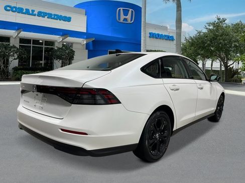 New 2025 Honda Accord SE image 5