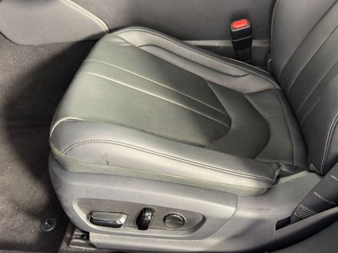 Used 2023 Lexus ES 350 F Sport w/ Accessory Package (Z2) image 13