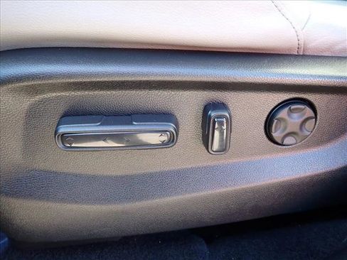Used 2017 Honda CR-V EX-L image 14