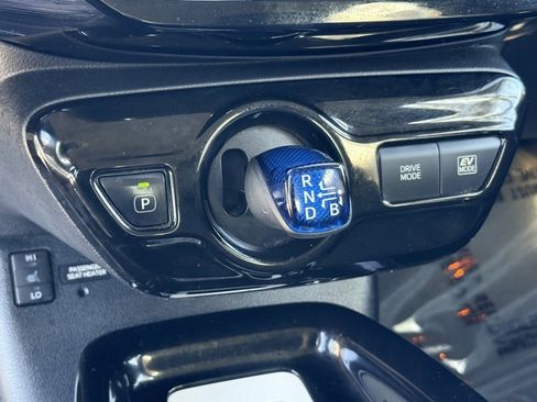 Used 2016 Toyota Prius Four Touring image 25