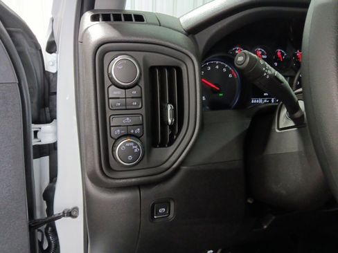 New 2026 Chevrolet Silverado 1500 Custom Trail Boss w/ Dark Appearance Package image 29