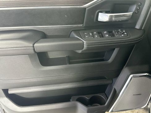Used 2026 RAM 3500 Laramie AWD/4WD image 25