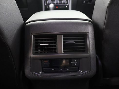 Used 2022 Volkswagen Atlas SE image 58