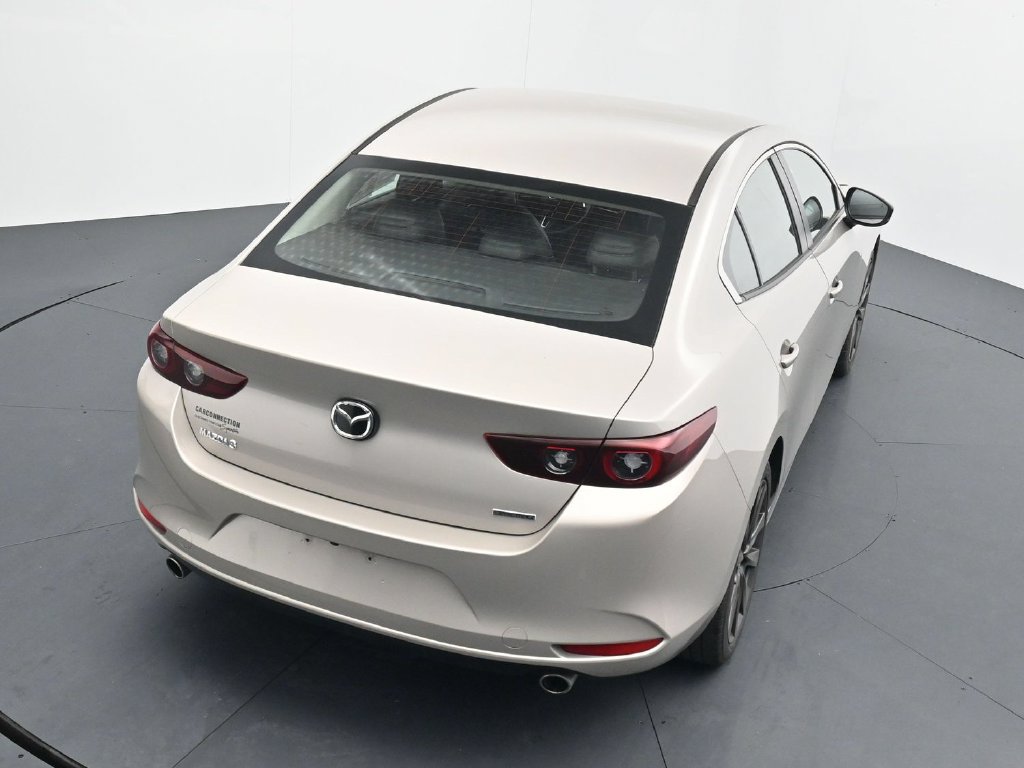 Used 2024 MAZDA MAZDA3 s FWD image 14