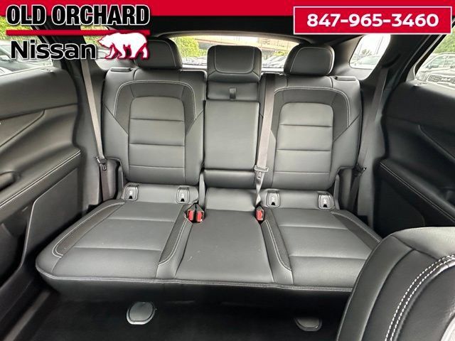 Used 2024 Chevrolet Blazer EV LT AWD/4WD image 14