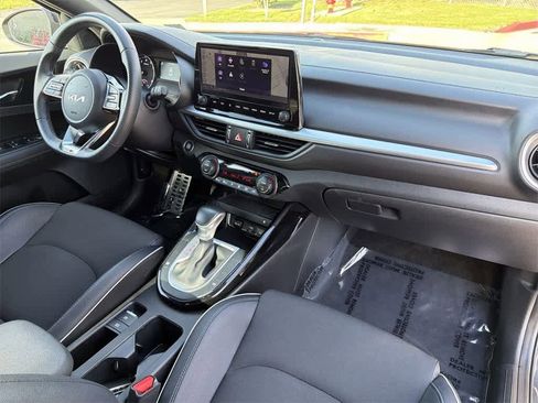 Used 2024 Kia Forte GT-Line w/ GT-Line Premium Package image 40