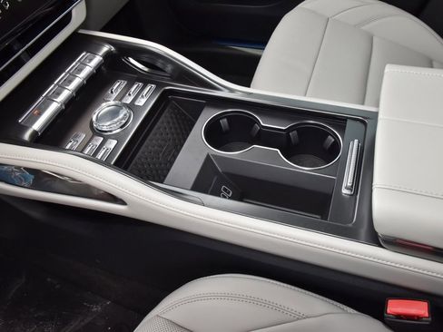 New 2026 Lincoln Nautilus Premier w/ Equipment Group 102A AWD/4WD image 31