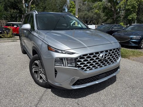 Used 2022 Hyundai Santa Fe SEL w/ Convenience + Premium Package FWD image 4