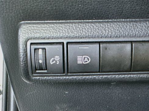 Used 2024 Toyota Corolla LE FWD image 16