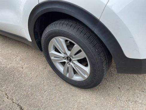 Used 2017 Kia Sportage LX FWD image 4