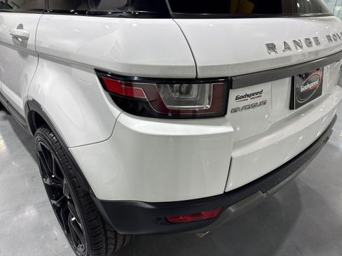 Used 2018 Land Rover Range Rover Evoque SE AWD/4WD image 44