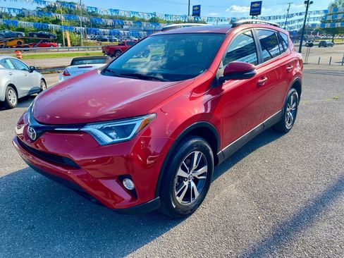 Used 2016 Toyota RAV4 XLE FWD image 3