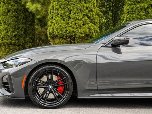 Used 2022 BMW M440i Coupe RWD image 10