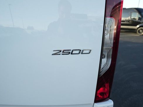 New 2025 Mercedes-Benz Sprinter 2500 image 9