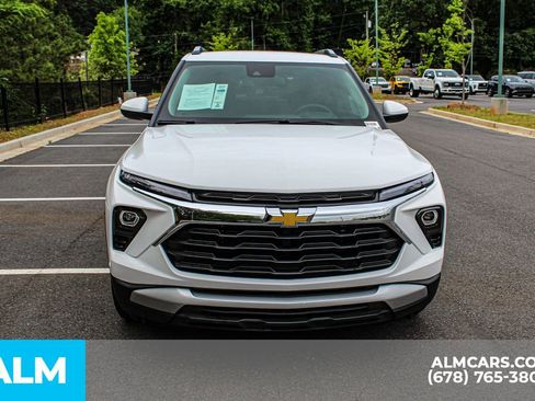Used 2025 Chevrolet TrailBlazer LT FWD image 10