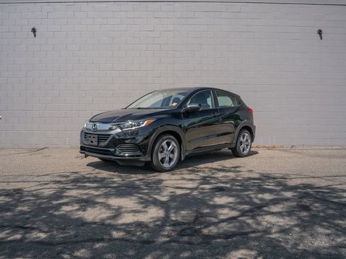 Used 2022 Honda HR-V LX image 1