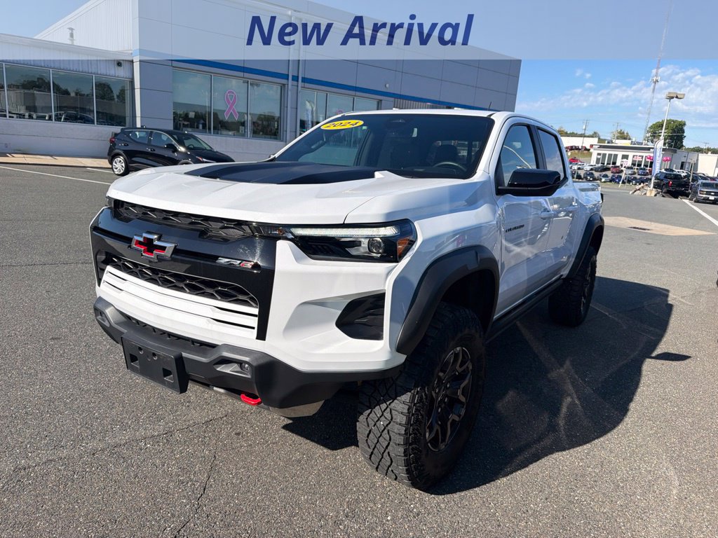 Certified 2024 Chevrolet Colorado ZR2 w/ ZR2 Convenience Package III AWD/4WD image 1