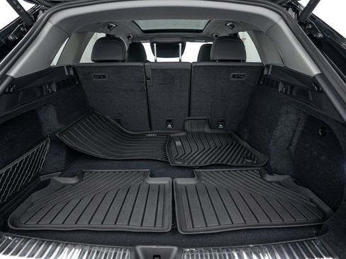 Used 2025 Audi Q5 Premium Plus w/ Premium Plus AWD/4WD image 21