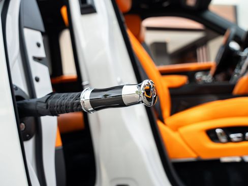 Used 2025 Rolls-Royce Cullinan image 23