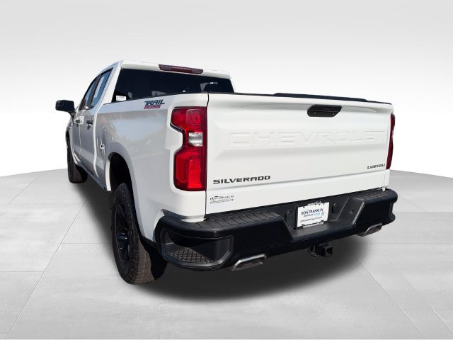Used 2020 Chevrolet Silverado 1500 Custom Trail Boss w/ Custom Convenience Package AWD/4WD image 3