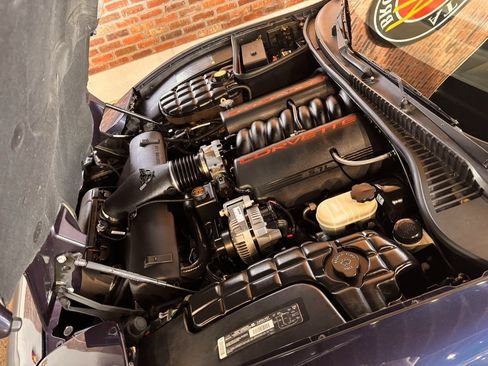 Used 2001 Chevrolet Corvette Convertible w/ Preferred Equipment Group2 image 27