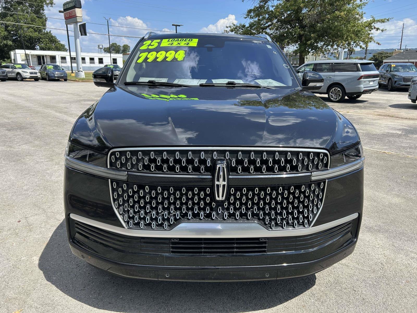 Certified 2025 Lincoln Navigator Reserve AWD/4WD image 12