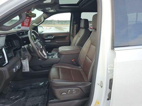 Used 2024 GMC Sierra 1500 Denali w/ Technology Package image 13