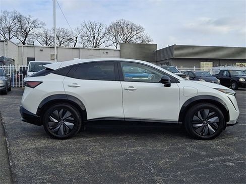 Used 2025 Nissan Ariya AWD image 7