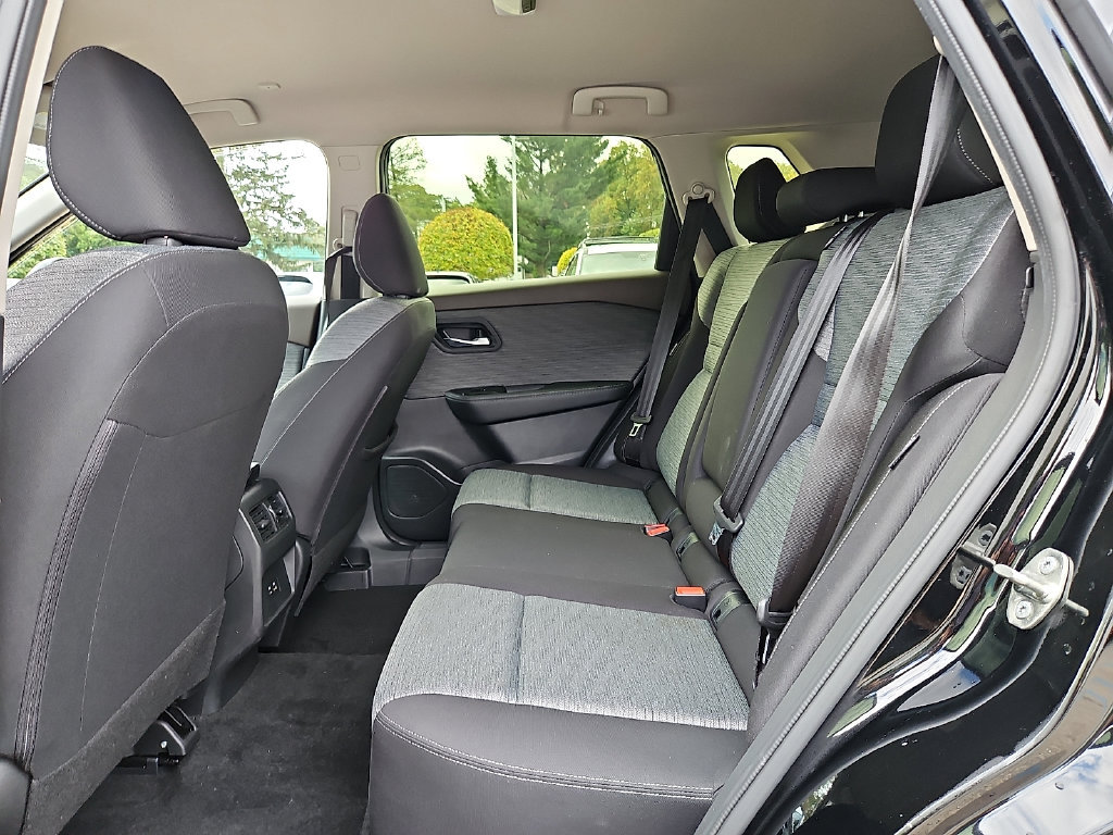 Certified 2023 Nissan Rogue SV AWD/4WD image 13