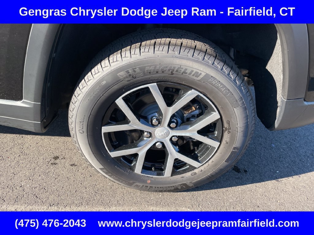 Used 2025 Jeep Grand Cherokee Limited AWD/4WD image 11