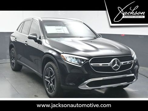 New 2026 Mercedes-Benz GLC 300 image 1