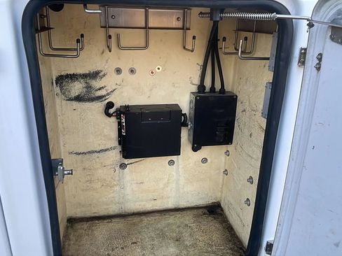 Used 2012 Ford F450 XL image 11