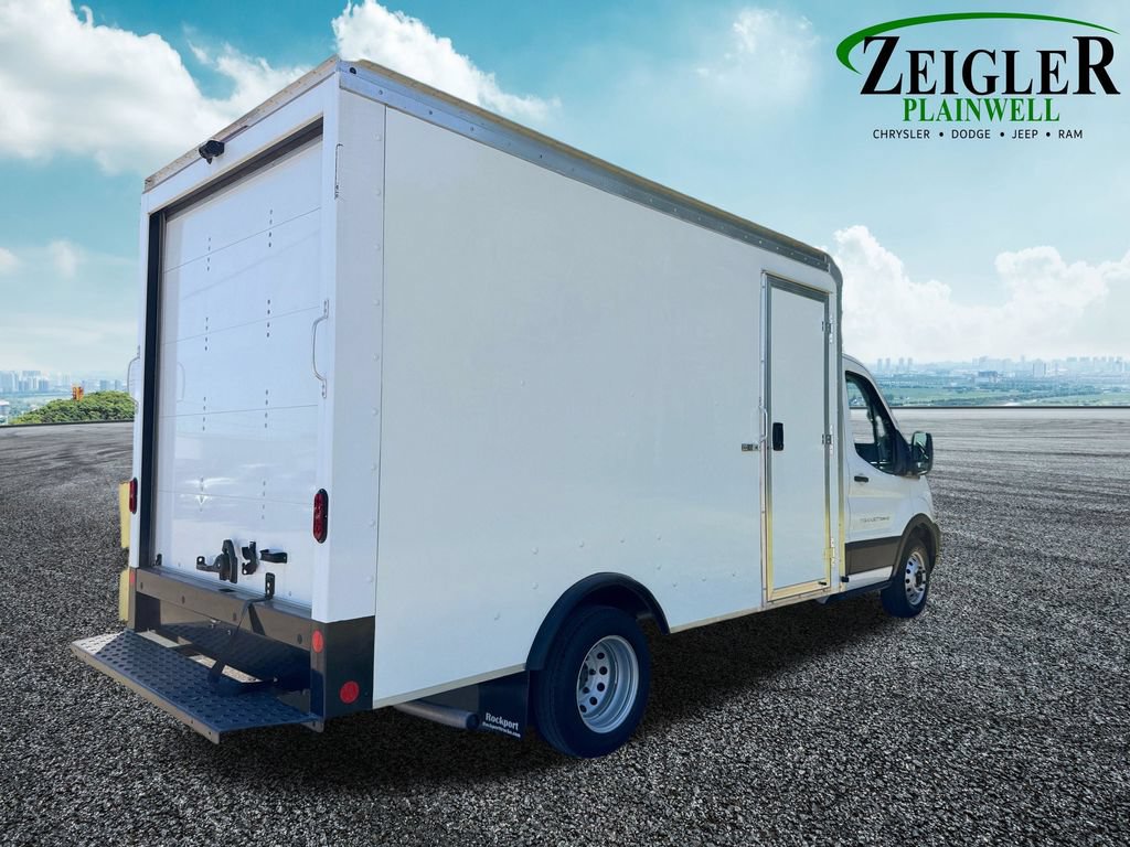 Used 2023 Ford Transit 350 DRW RWD image 6