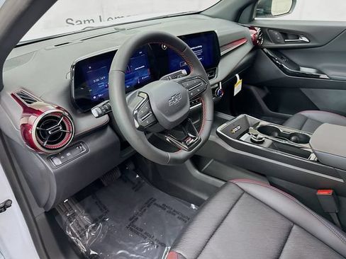 New 2026 Chevrolet Equinox RS w/ Convenience Package III FWD image 11