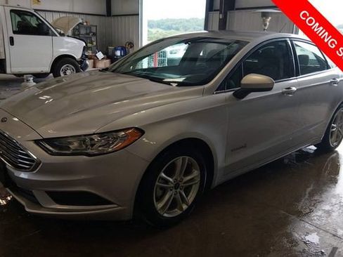 Used 2018 Ford Fusion S FWD image 2
