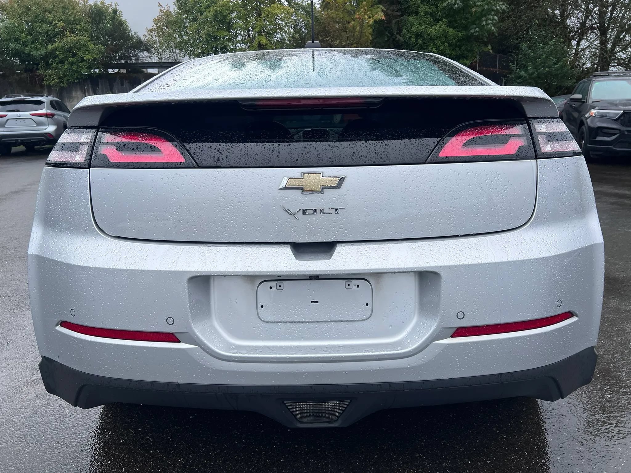 Used 2015 Chevrolet Volt Premium w/ Premium Trim Package FWD image 6