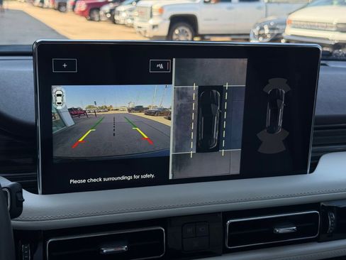 Used 2022 Lincoln Nautilus Black Label w/ Class II Trailer Tow Package image 28