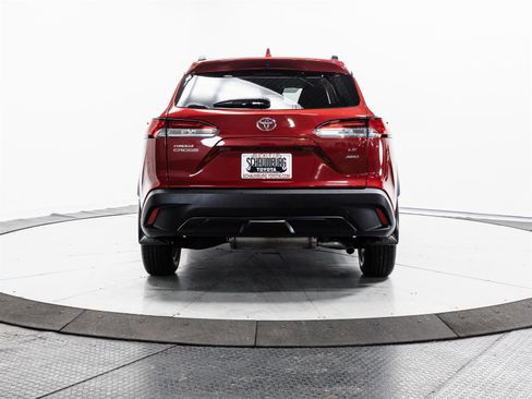 Certified 2024 Toyota Corolla Cross LE image 9