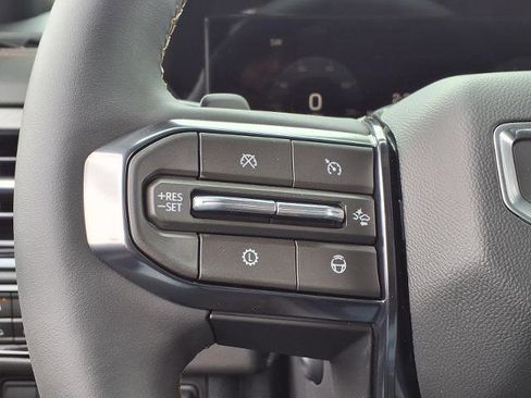 New 2026 GMC Yukon XL AT4 w/ AT4 Premium Plus Package AWD/4WD image 12