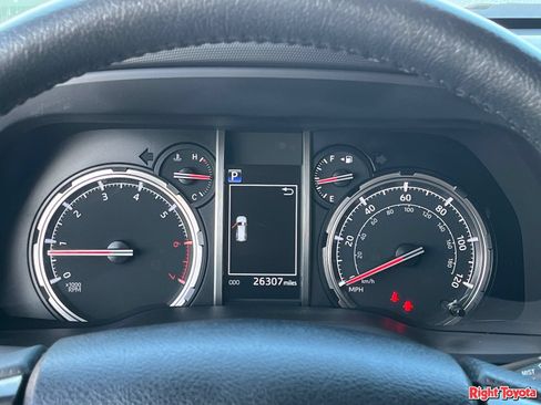 Certified 2024 Toyota 4Runner TRD Off-Road Premium w/ Moonroof Package AWD/4WD image 25