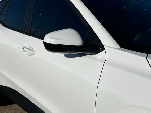 New 2026 Chevrolet Trax LT w/ Driver Confidence Package image 9